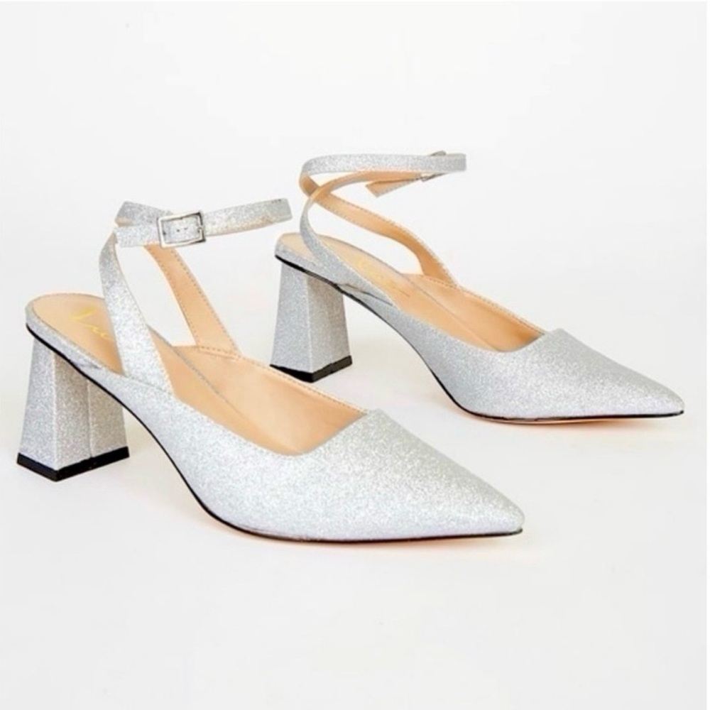 Lulu’s Annais Silver Glitter Ankle Strap Pump size 8.5